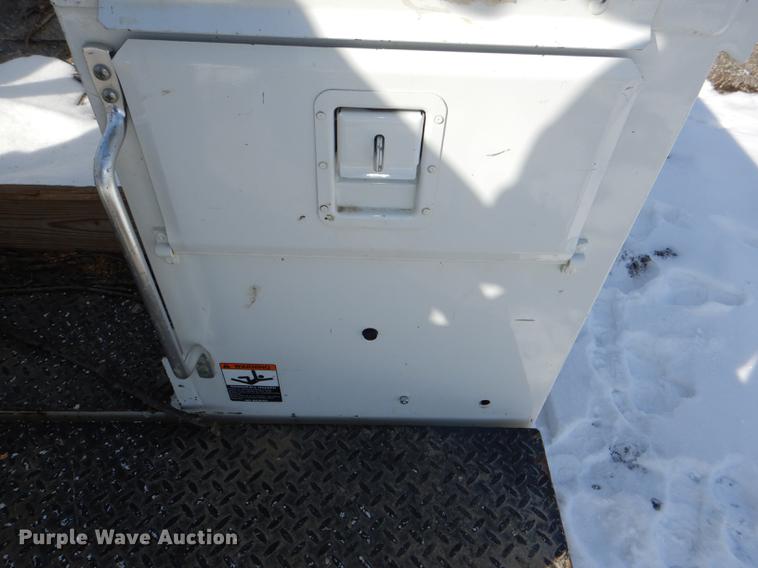 image for item DE0143 2012 Dodge Ram 5500 bucket truck