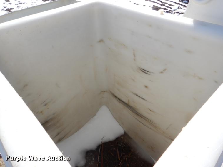 image for item DE0143 2012 Dodge Ram 5500 bucket truck