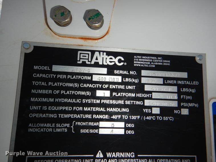 image for item DE0143 2012 Dodge Ram 5500 bucket truck