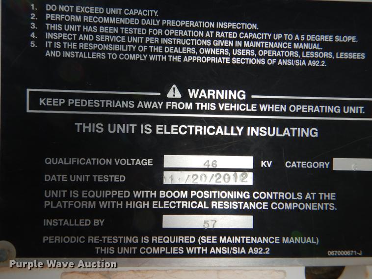 image for item DE0143 2012 Dodge Ram 5500 bucket truck