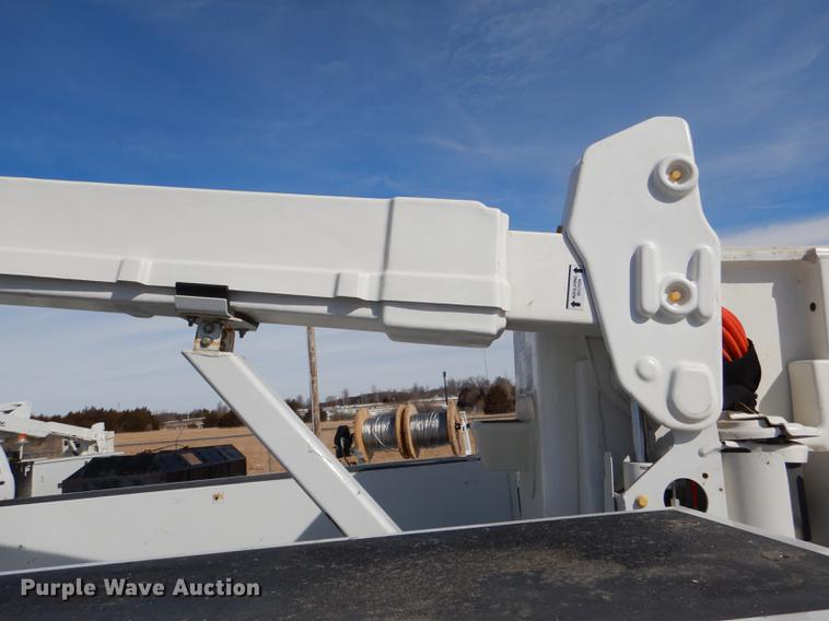 image for item DE0143 2012 Dodge Ram 5500 bucket truck