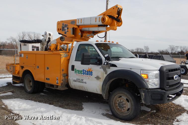 image for item DE0145 2011 Ford F550 Super Duty bucket truck