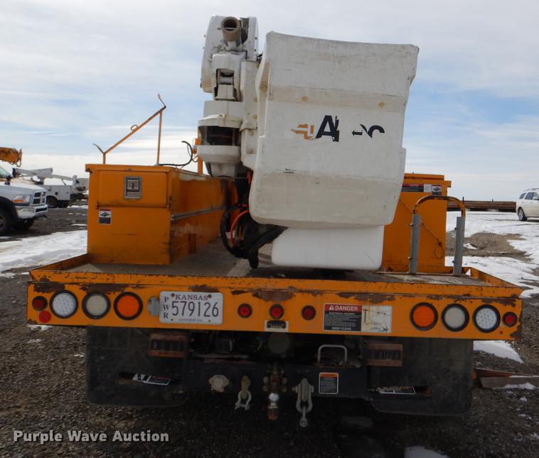image for item DE0145 2011 Ford F550 Super Duty bucket truck