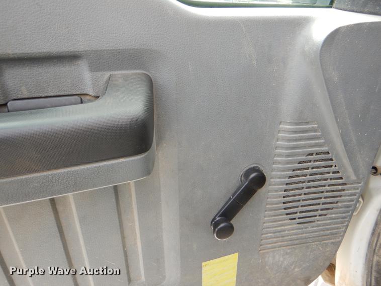 image for item DE0145 2011 Ford F550 Super Duty bucket truck