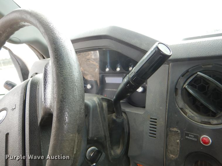 image for item DE0145 2011 Ford F550 Super Duty bucket truck