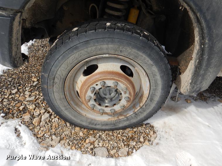 image for item DE0145 2011 Ford F550 Super Duty bucket truck