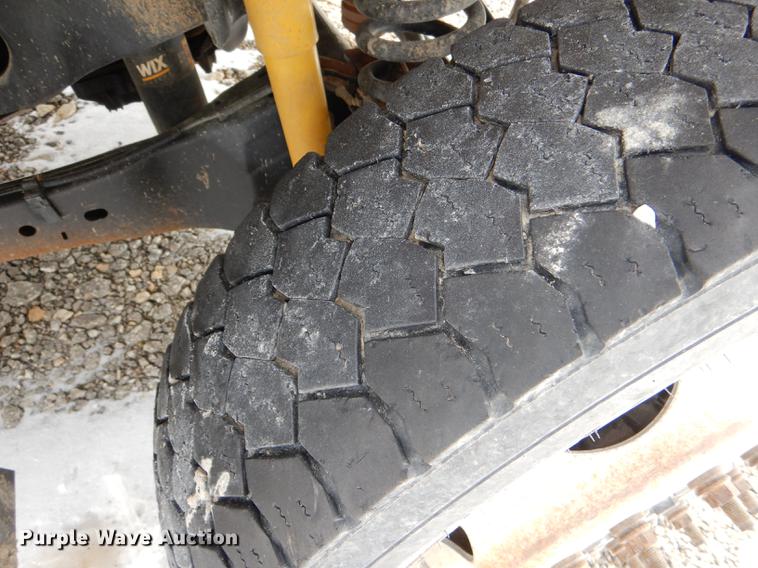 image for item DE0145 2011 Ford F550 Super Duty bucket truck