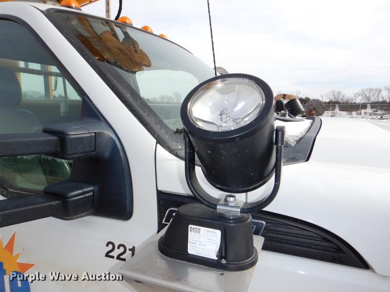 image for item DE0145 2011 Ford F550 Super Duty bucket truck