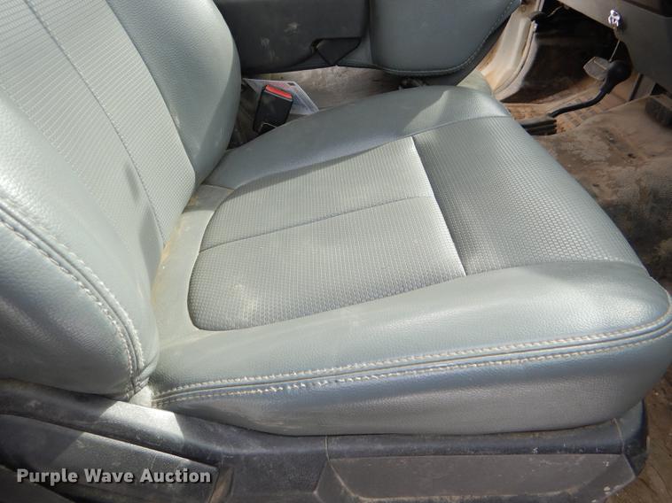 image for item DE0145 2011 Ford F550 Super Duty bucket truck