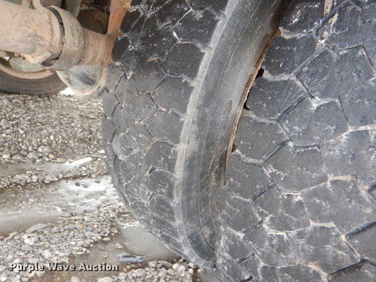 image for item DE0145 2011 Ford F550 Super Duty bucket truck