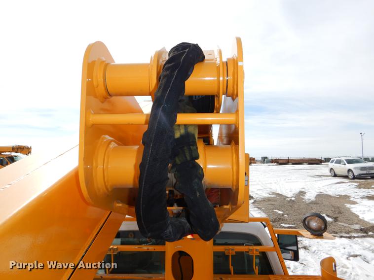 image for item DE0145 2011 Ford F550 Super Duty bucket truck