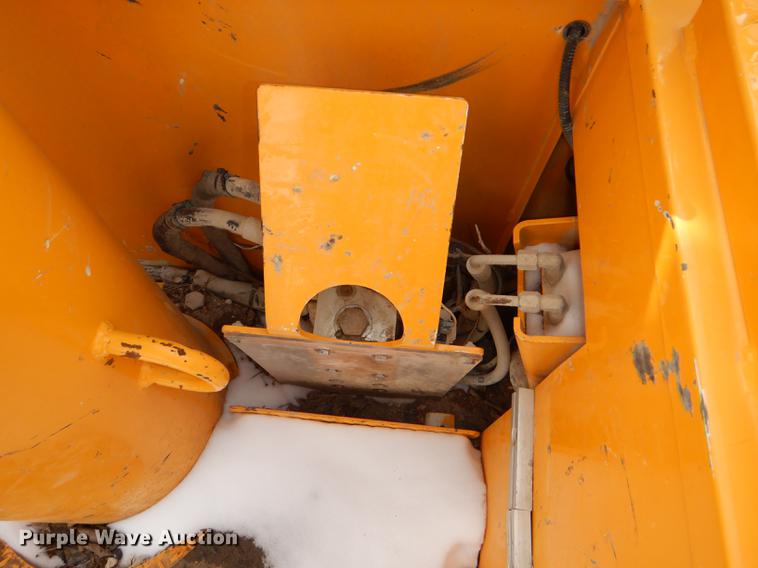 image for item DE0145 2011 Ford F550 Super Duty bucket truck