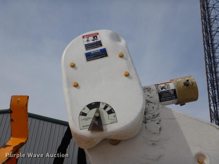 image for item DE0145 2011 Ford F550 Super Duty bucket truck