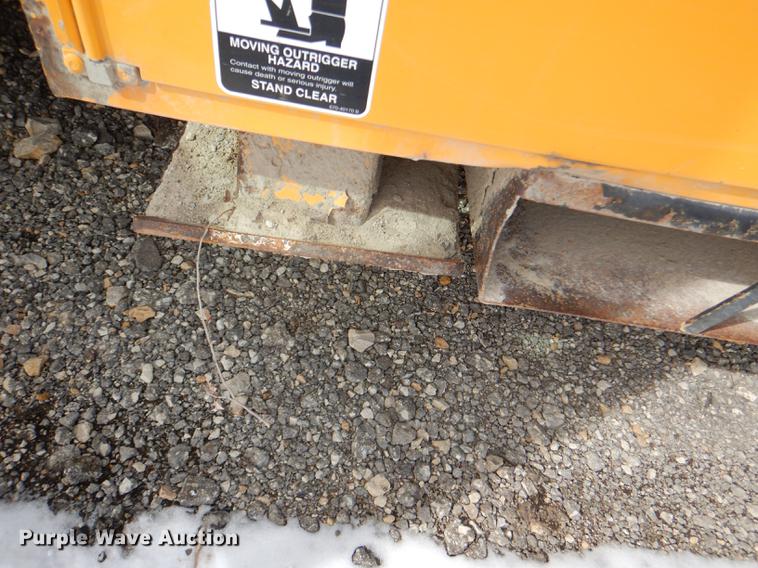 image for item DE0145 2011 Ford F550 Super Duty bucket truck