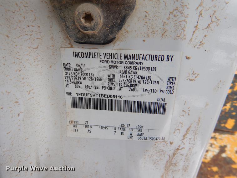 image for item DE0145 2011 Ford F550 Super Duty bucket truck