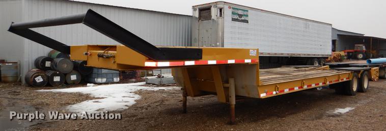 image for item DE0147 1973 Hyster C35TA equipment trailer