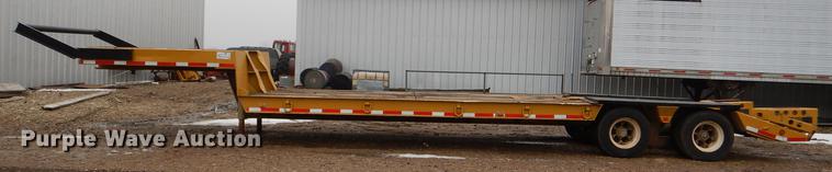 image for item DE0147 1973 Hyster C35TA equipment trailer
