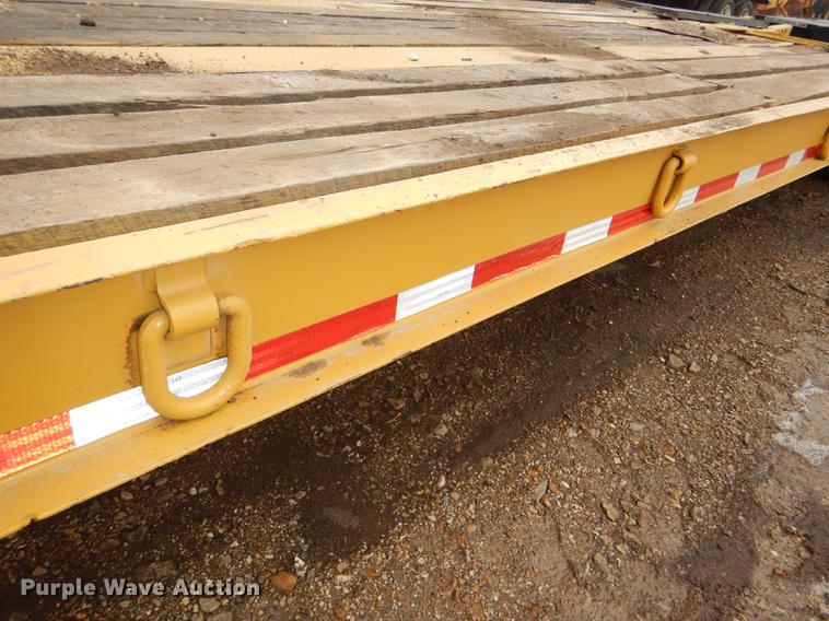 image for item DE0147 1973 Hyster C35TA equipment trailer