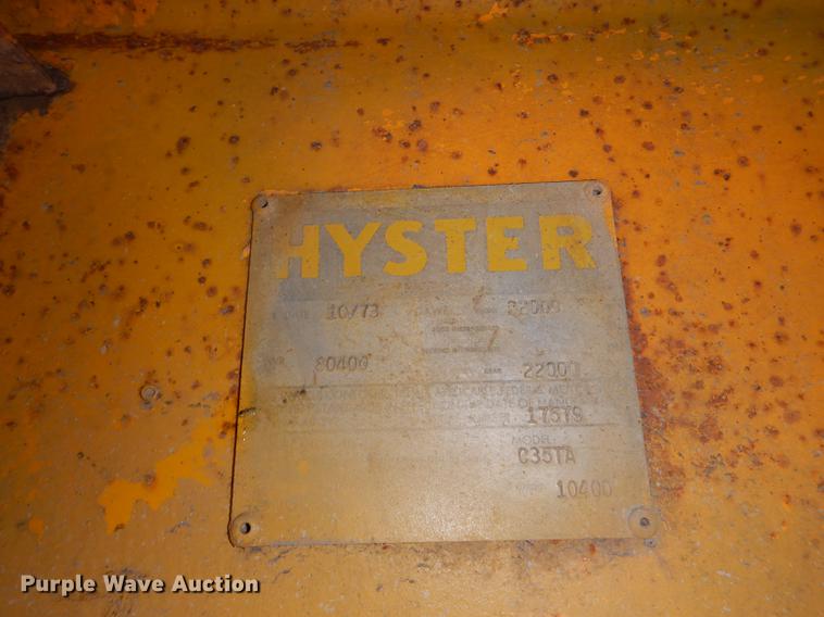 image for item DE0147 1973 Hyster C35TA equipment trailer