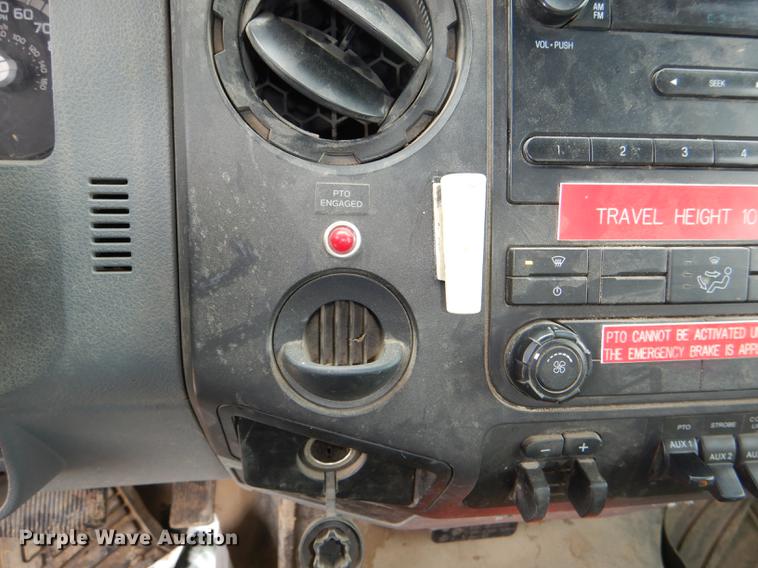 image for item DE0157 2012 Ford F550 Super Duty bucket truck