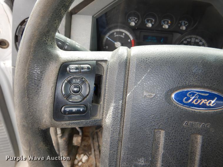 image for item DE0157 2012 Ford F550 Super Duty bucket truck