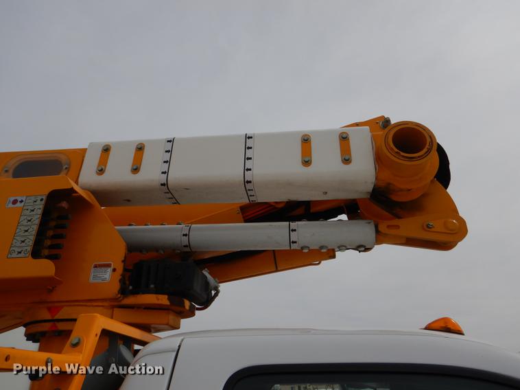 image for item DE0157 2012 Ford F550 Super Duty bucket truck