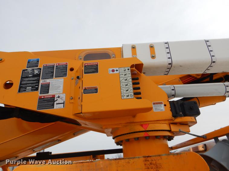 image for item DE0157 2012 Ford F550 Super Duty bucket truck