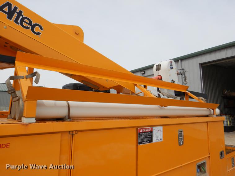 image for item DE0157 2012 Ford F550 Super Duty bucket truck