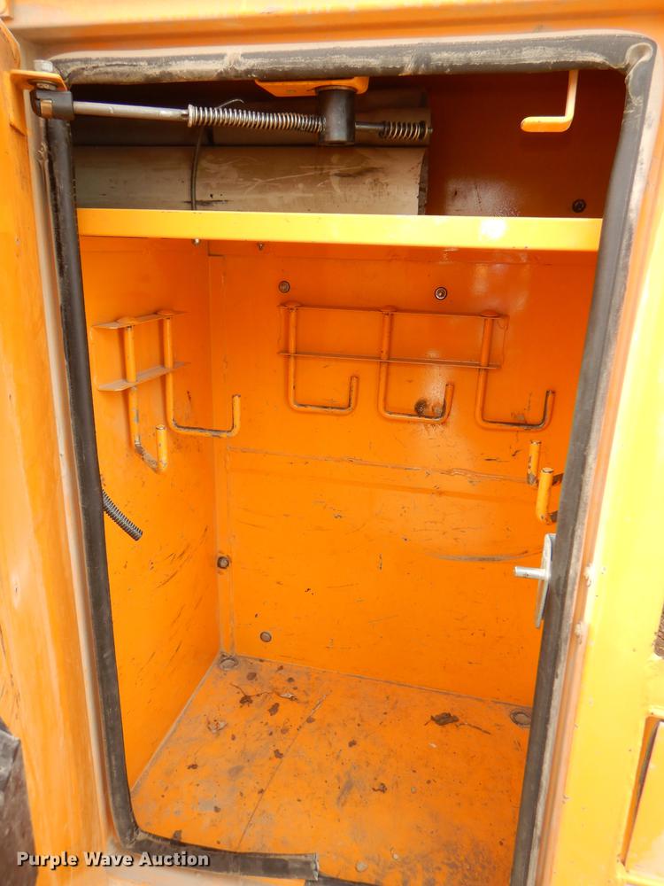 image for item DE0157 2012 Ford F550 Super Duty bucket truck