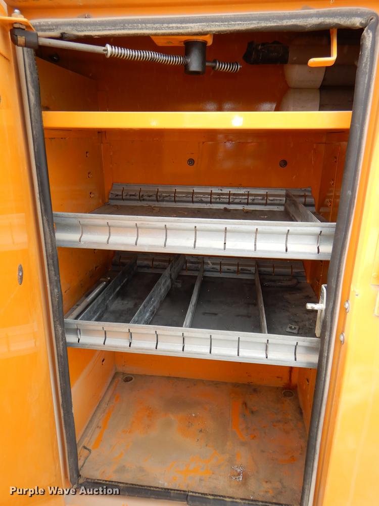 image for item DE0157 2012 Ford F550 Super Duty bucket truck