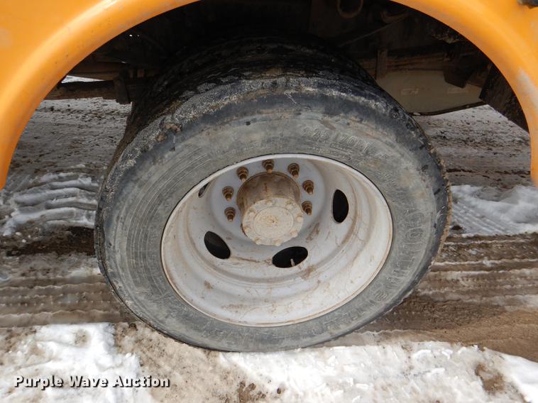 image for item DE0157 2012 Ford F550 Super Duty bucket truck