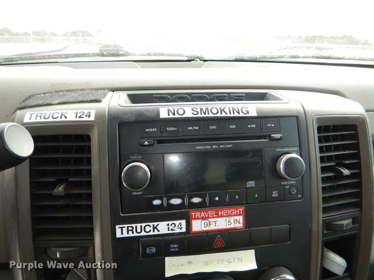 image for item DE0159 2012 Dodge Ram 5500 bucket truck