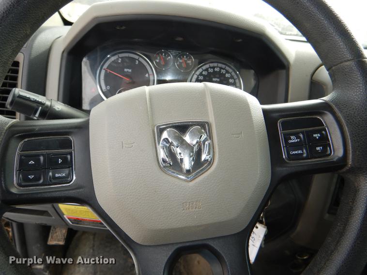 image for item DE0159 2012 Dodge Ram 5500 bucket truck