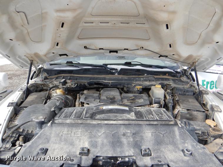 image for item DE0159 2012 Dodge Ram 5500 bucket truck