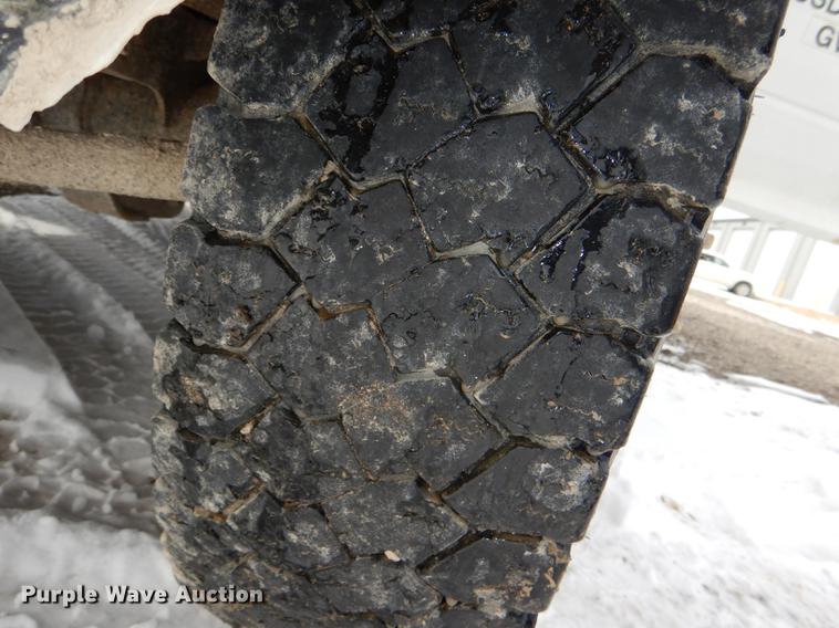 image for item DE0159 2012 Dodge Ram 5500 bucket truck