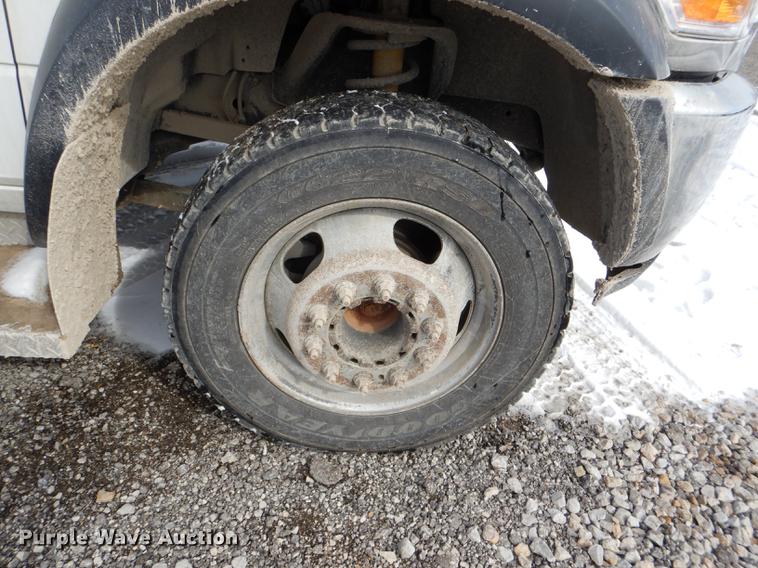 image for item DE0159 2012 Dodge Ram 5500 bucket truck