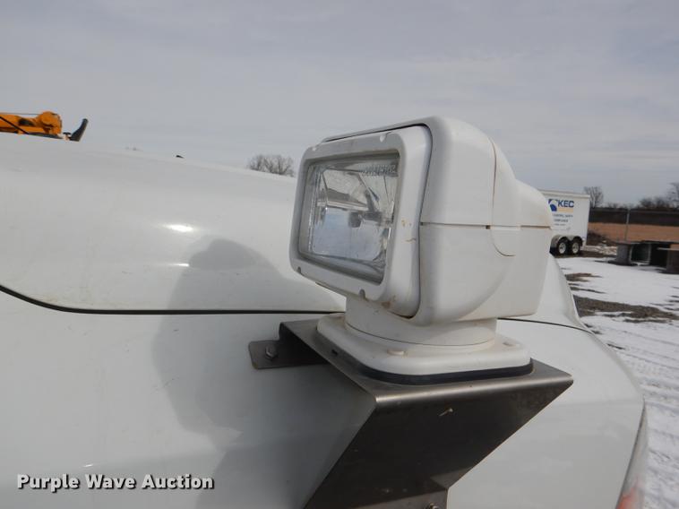 image for item DE0159 2012 Dodge Ram 5500 bucket truck