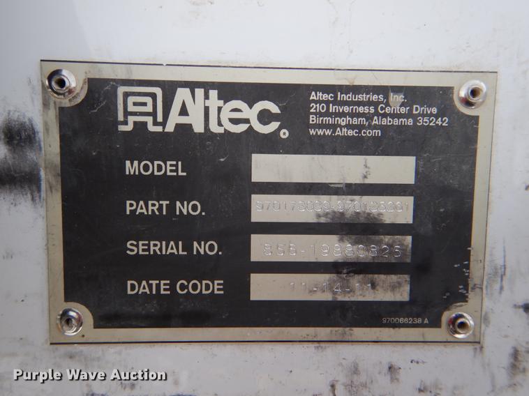 image for item DE0159 2012 Dodge Ram 5500 bucket truck