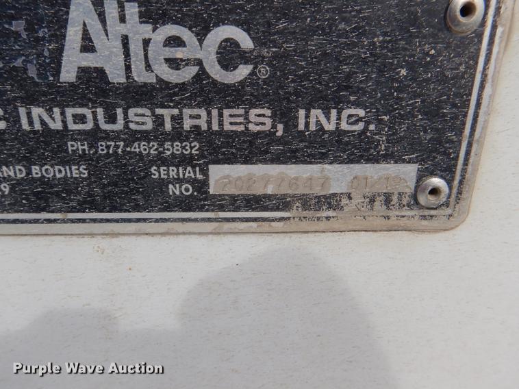 image for item DE0159 2012 Dodge Ram 5500 bucket truck