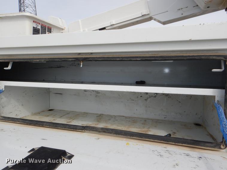 image for item DE0159 2012 Dodge Ram 5500 bucket truck