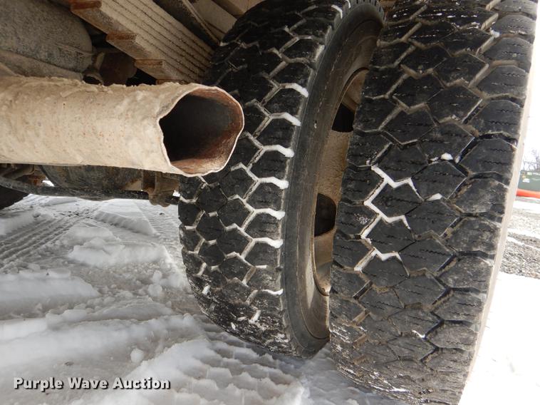 image for item DE0159 2012 Dodge Ram 5500 bucket truck