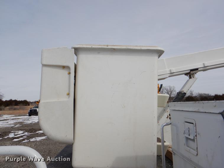 image for item DE0159 2012 Dodge Ram 5500 bucket truck