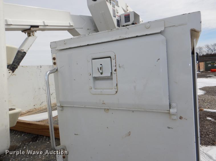 image for item DE0159 2012 Dodge Ram 5500 bucket truck