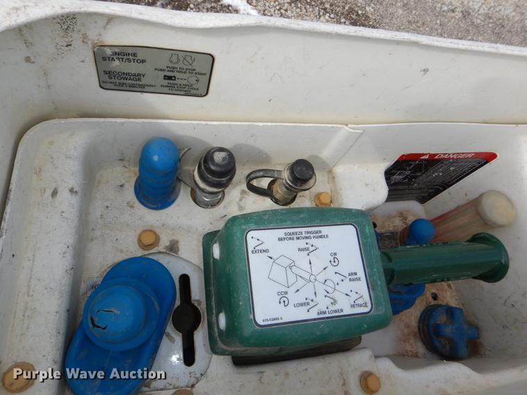 image for item DE0159 2012 Dodge Ram 5500 bucket truck