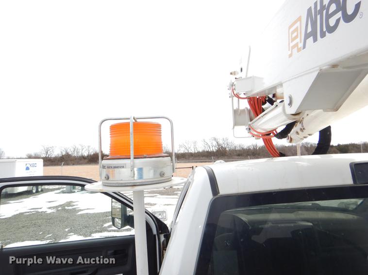 image for item DE0159 2012 Dodge Ram 5500 bucket truck