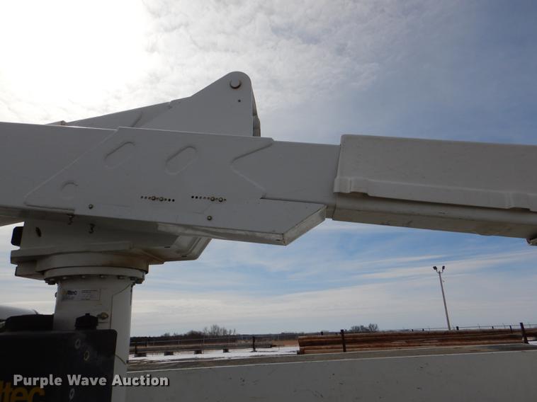 image for item DE0159 2012 Dodge Ram 5500 bucket truck