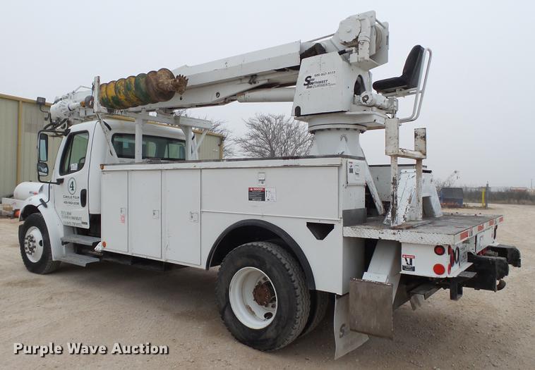image for item DE1363 2004 Freightliner Business Class M2 bucket truck