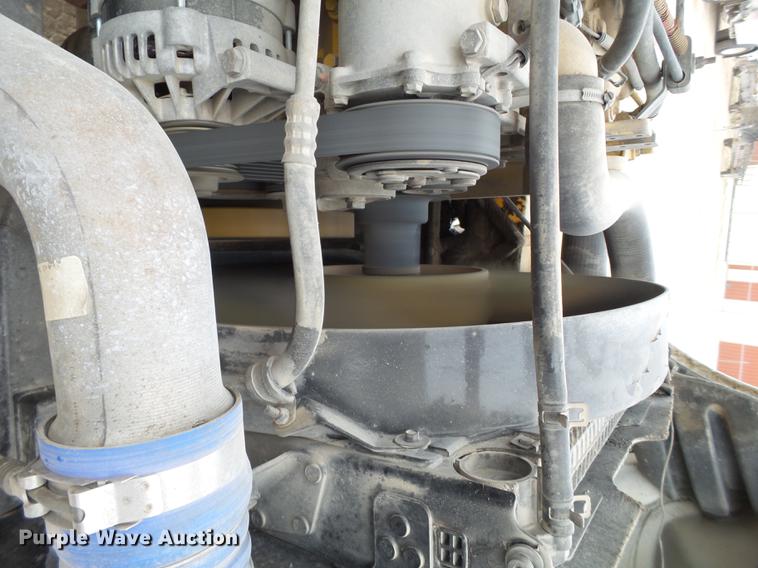 image for item DE1363 2004 Freightliner Business Class M2 bucket truck