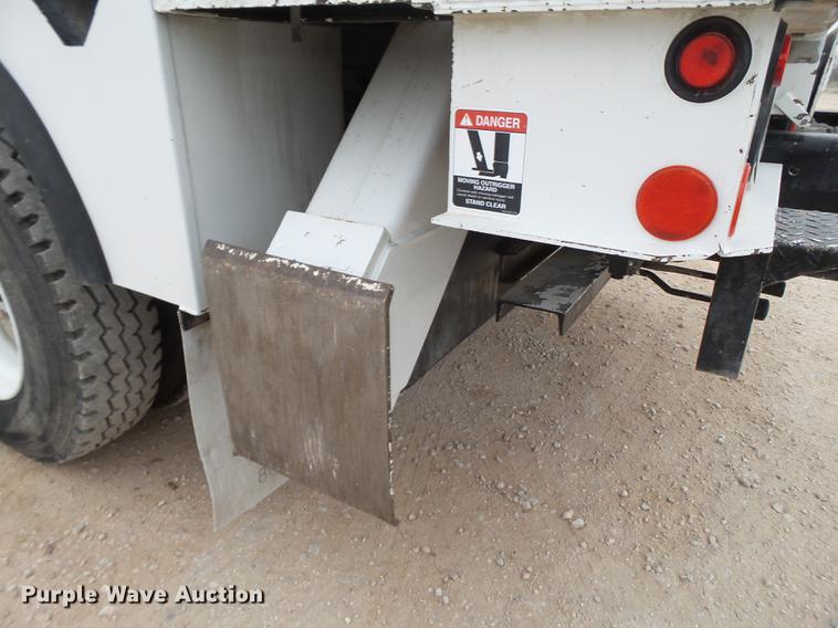 image for item DE1363 2004 Freightliner Business Class M2 bucket truck