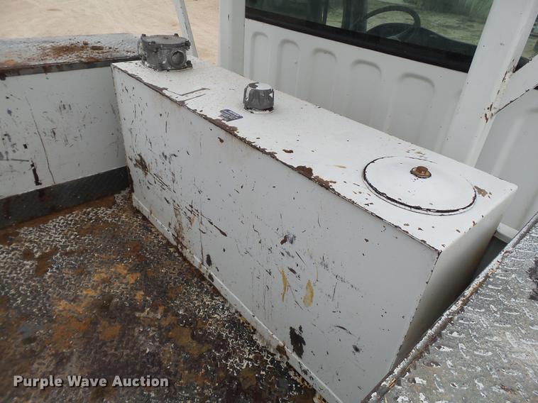 image for item DE1363 2004 Freightliner Business Class M2 bucket truck